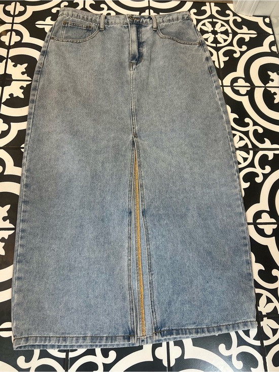 Wishlist Denim - High-Waist Light Blue Denim Midi Skirt with Front Zip Size L